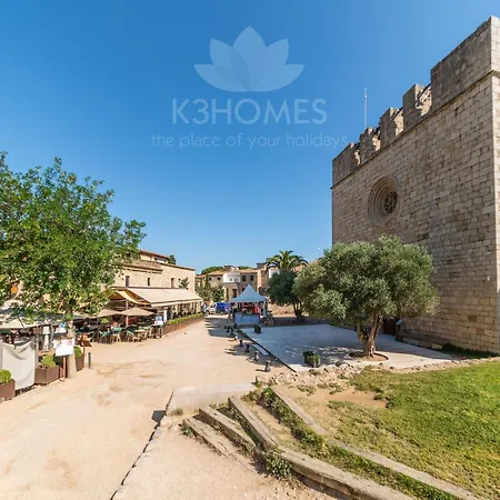 Villa With Private Pool And Large Garden *
